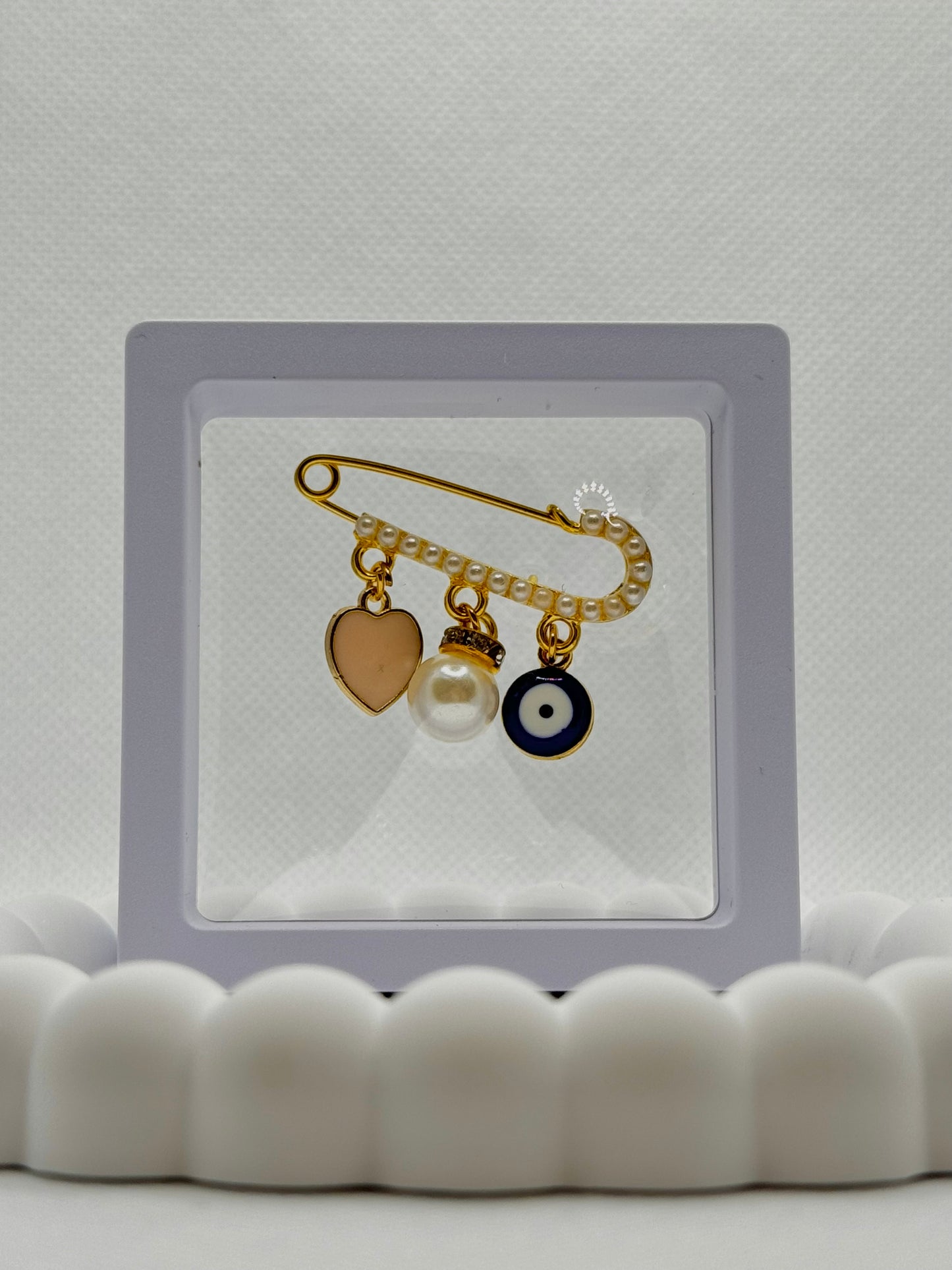 Pearl Gold Baby Pin with 3 Holes