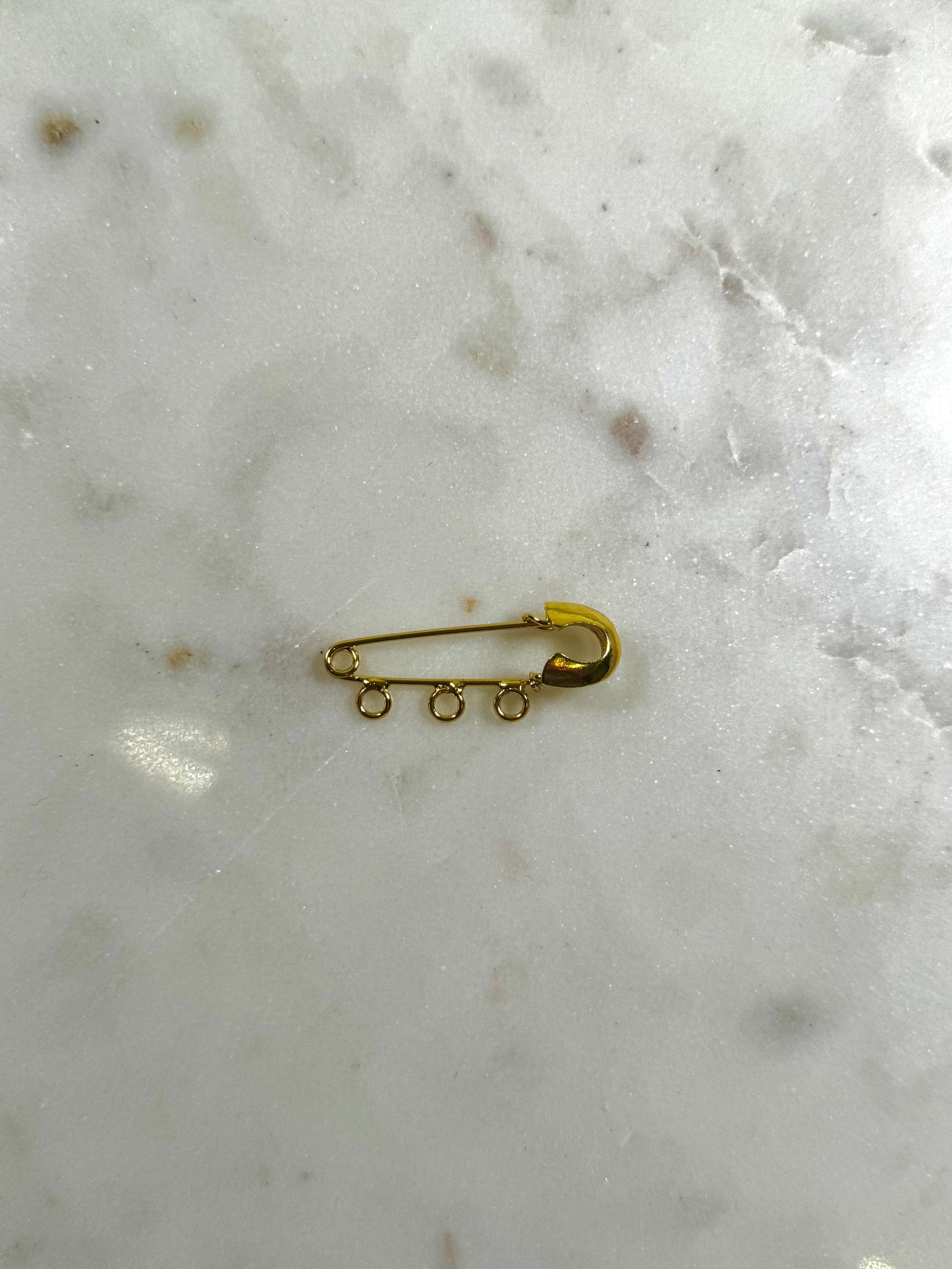 Three Loop Gold Pin
