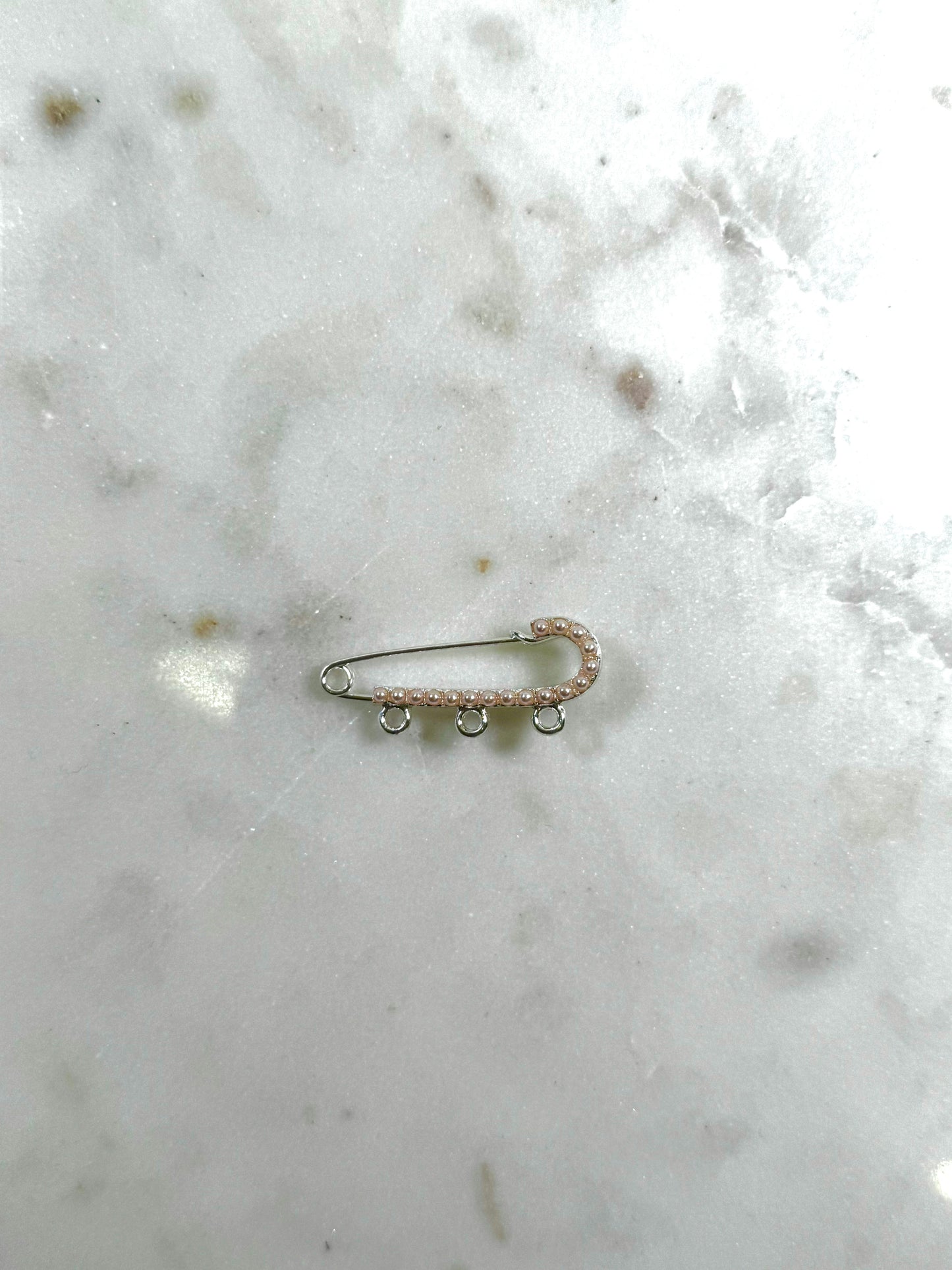 Sliver Pink Pearl Pin 3 Holes