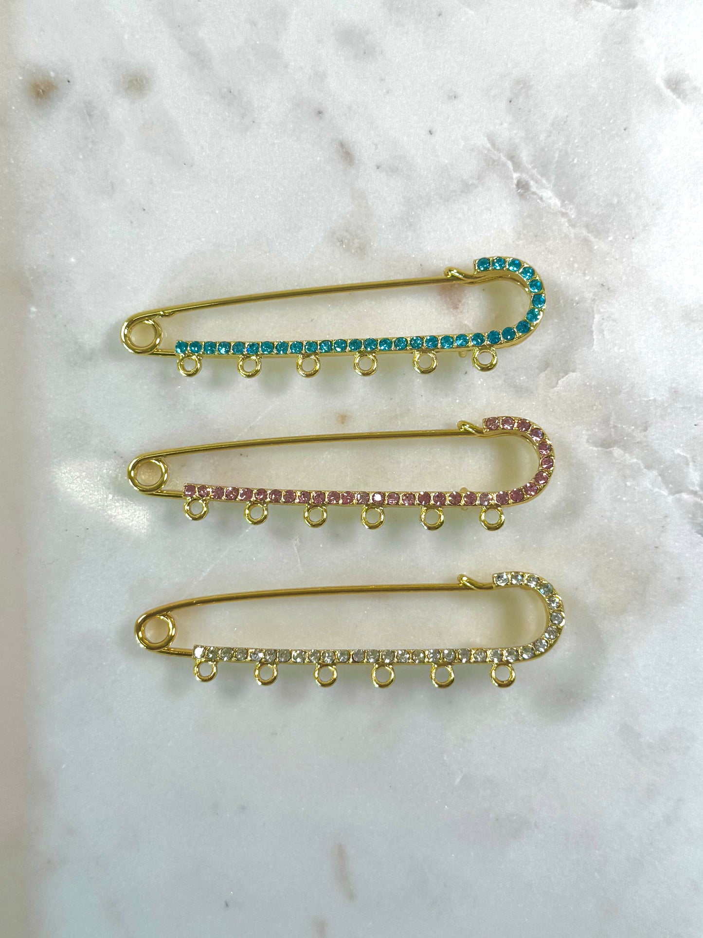 Gold Plated 6-Hole Pin with Radiant Diamond Accents